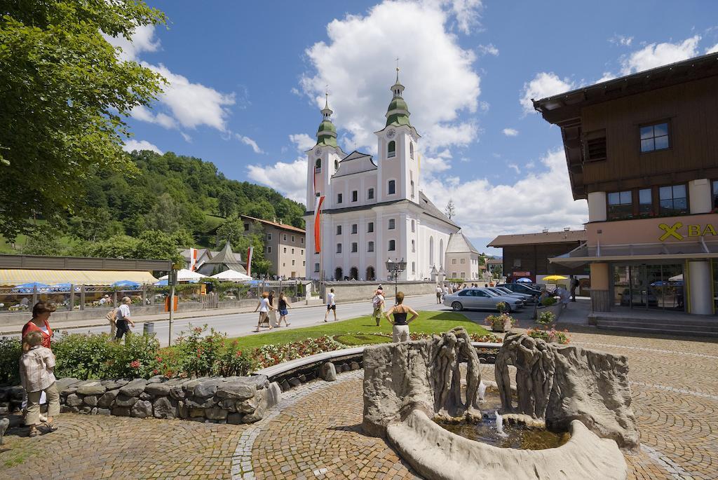 Апартаменты Haus Hirzinger Бриксен-им-Тале Экстерьер фото